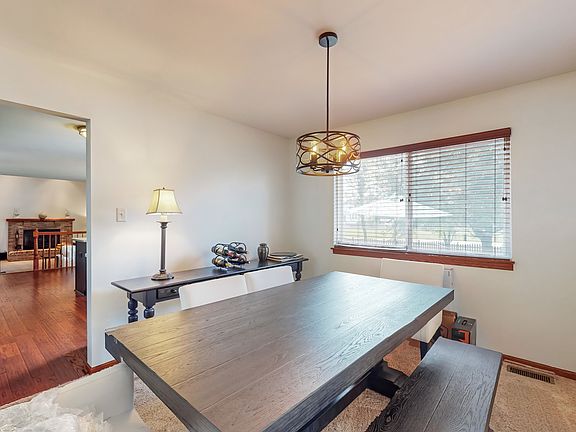 3rd image of 2651 Stonebridge Ct