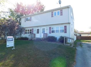 2990 8th St #1/2, Marion, IA 52302