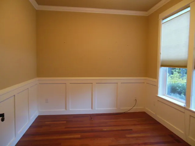 1119 Oak St — Photo 3