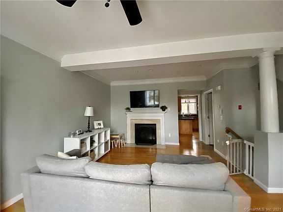 5th image of 9 Partridge Ln #9