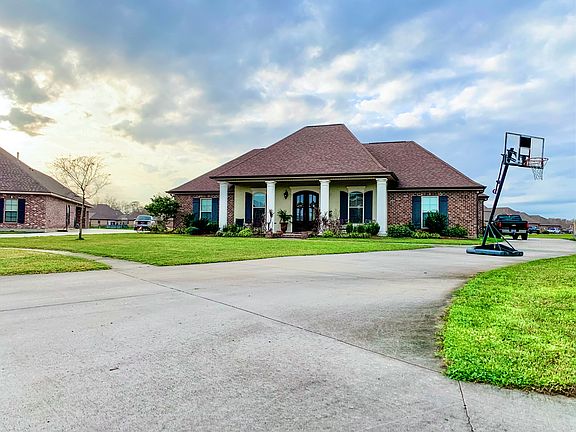 3rd image of 164 Gainsville Dr