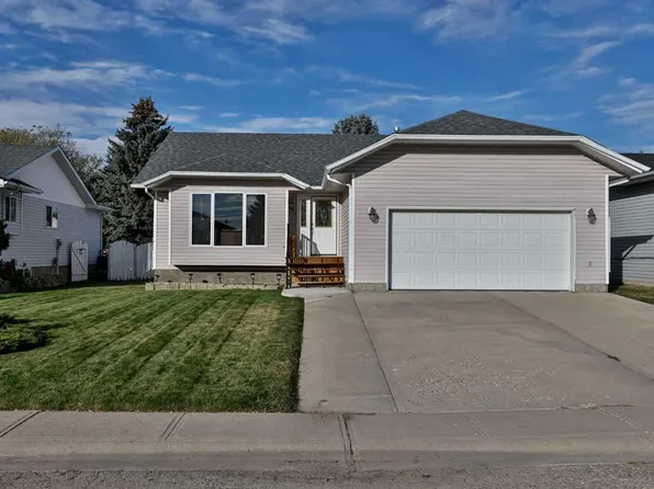 105 E Aspen Way, Vulcan, AB T0L 2B0