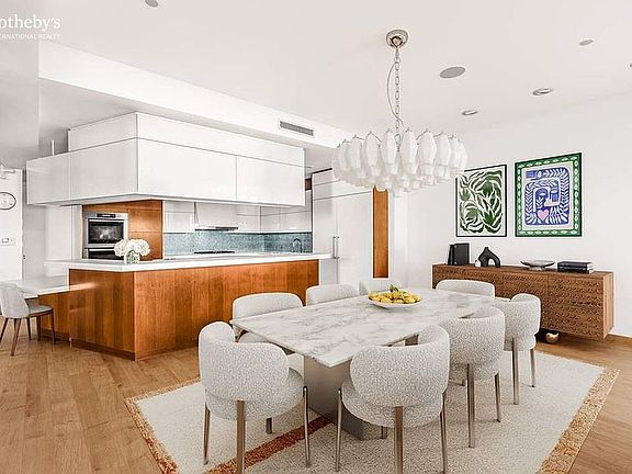 4th image of 129 22nd St #11