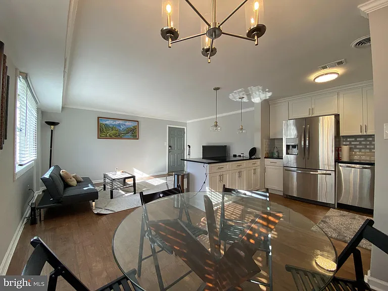 1221 N Quinn St #1 — Photo 34