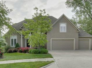 6211 Brassie Ln, Parkville, MO 64152
