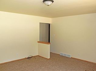 5246 N 88th Ct, Milwaukee, WI 53225