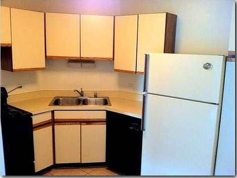 2nd image of 1120 N Lasalle St APT 7F