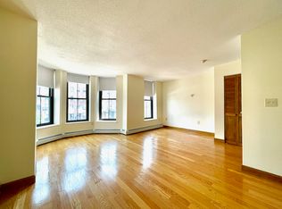 395 Massachusetts Ave APT 4, Boston, MA 02115