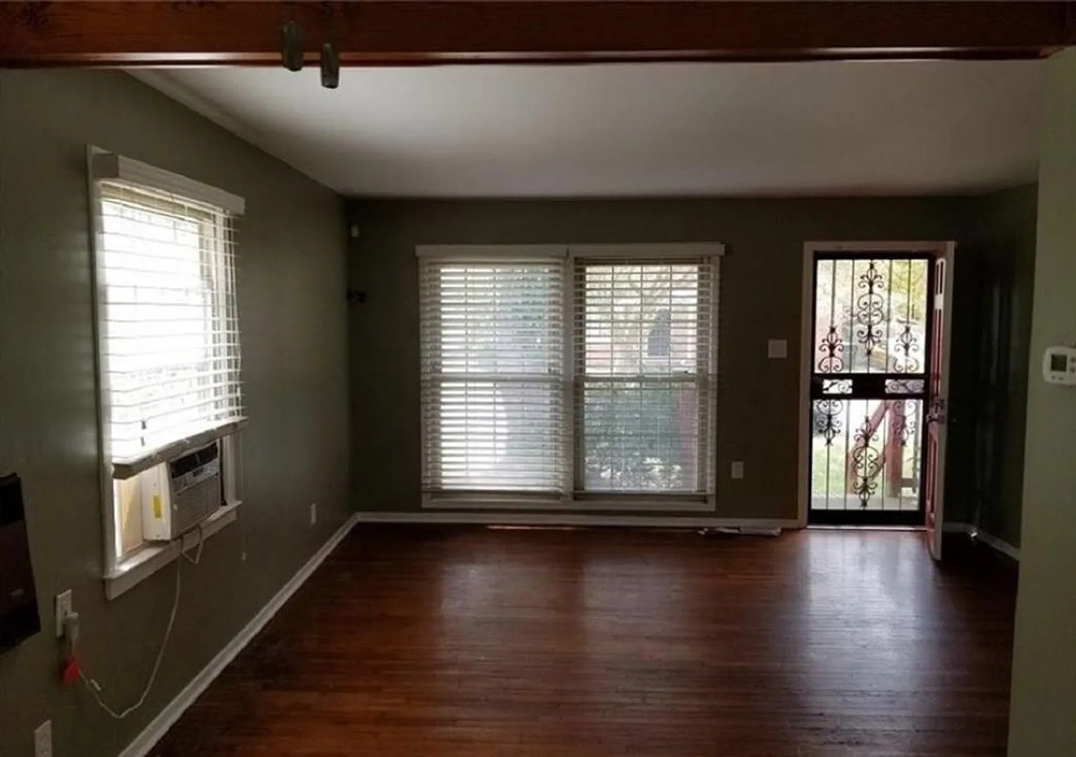 7108 Chryslon Lane Norfolk, VA 23513 — Photo 2