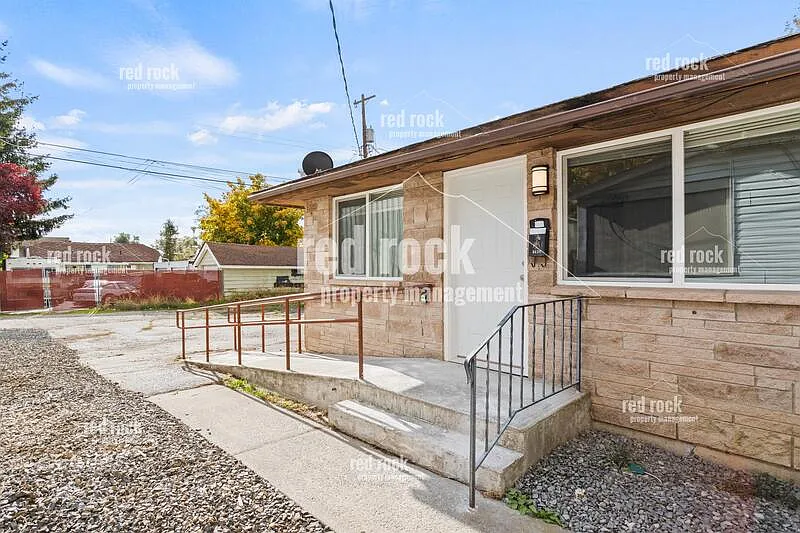 1 bed, 1.0 bath, 800 sqft, $1,100 — Photo 3