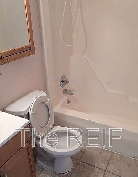 721 Peachtree Pl — Photo 8