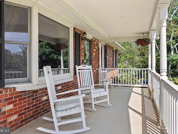 5th image of 5222 Freter Rd