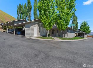 2152 Roper Ln, Wenatchee, WA 98801
