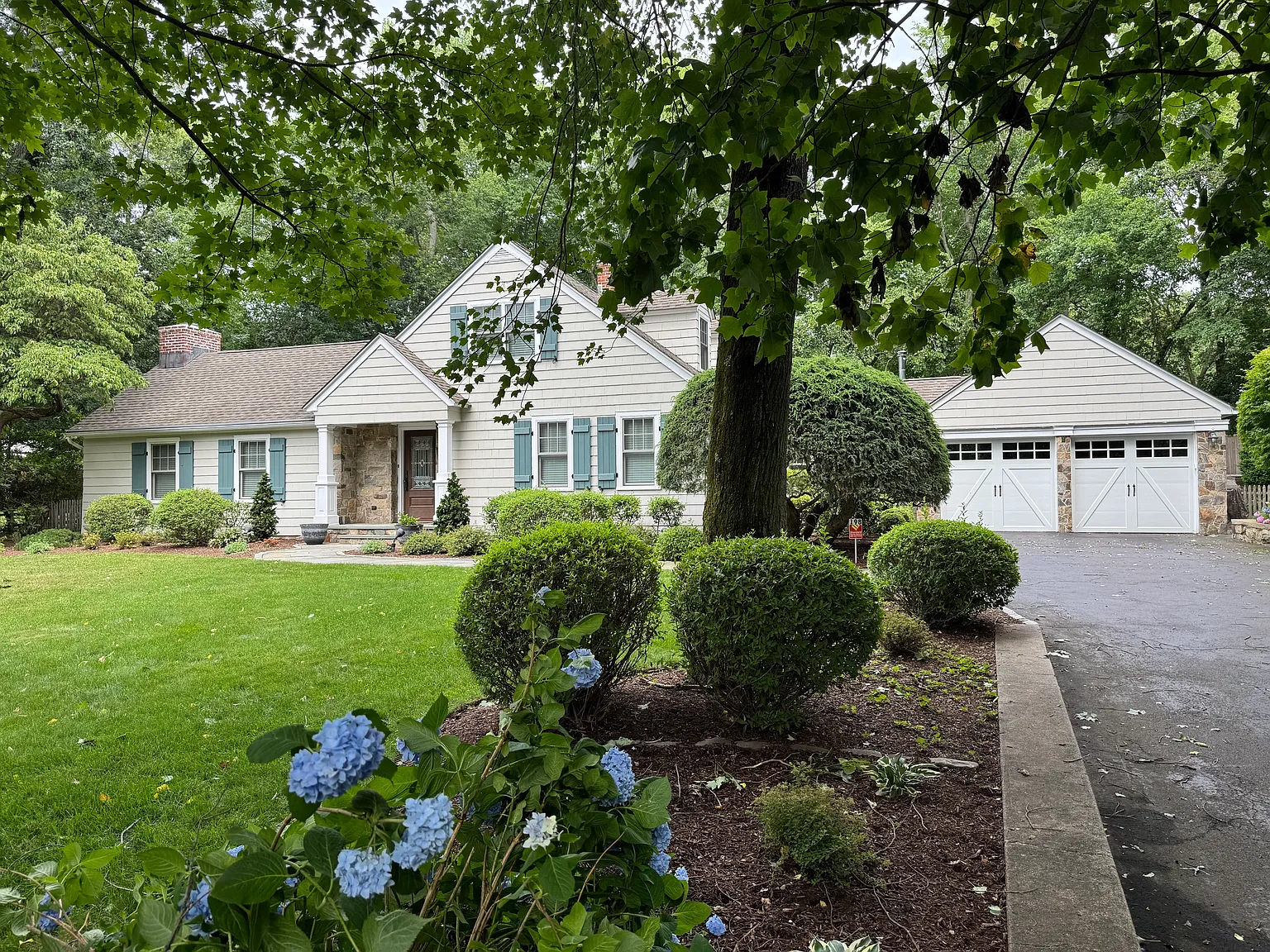 198 Wolfpit Avenue — Photo 1