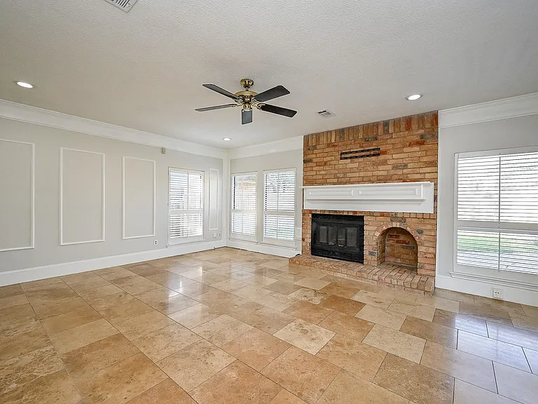 12011 Autumn Creek Dr — Photo 7