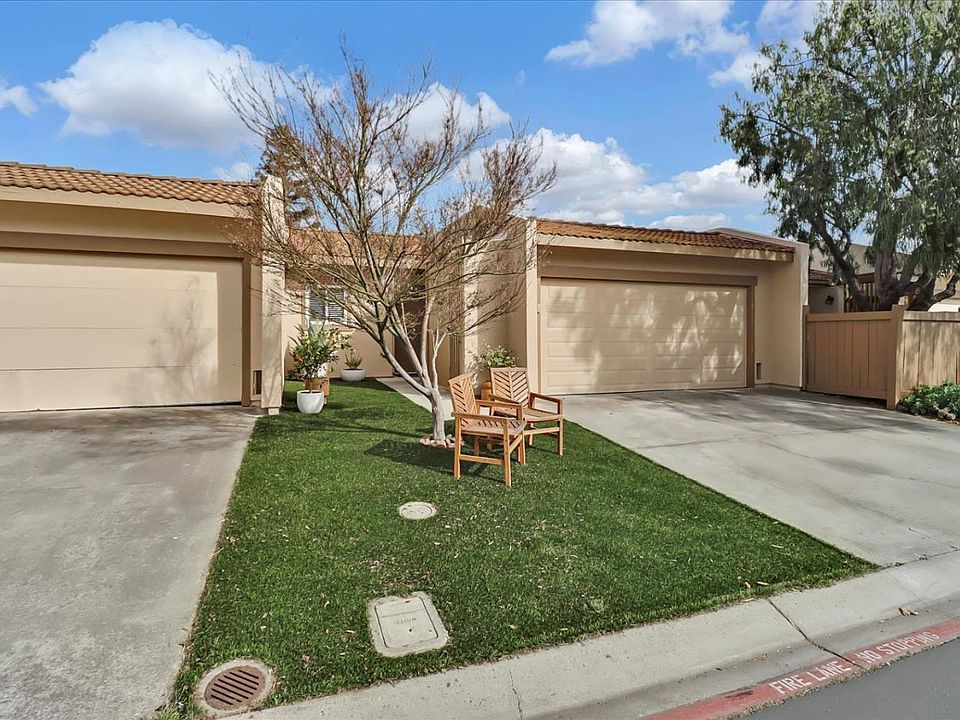 1st image of 633 Cypress Ln
