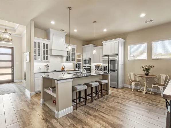 1301 Parkers Draw Ave, Weatherford, TX 76086