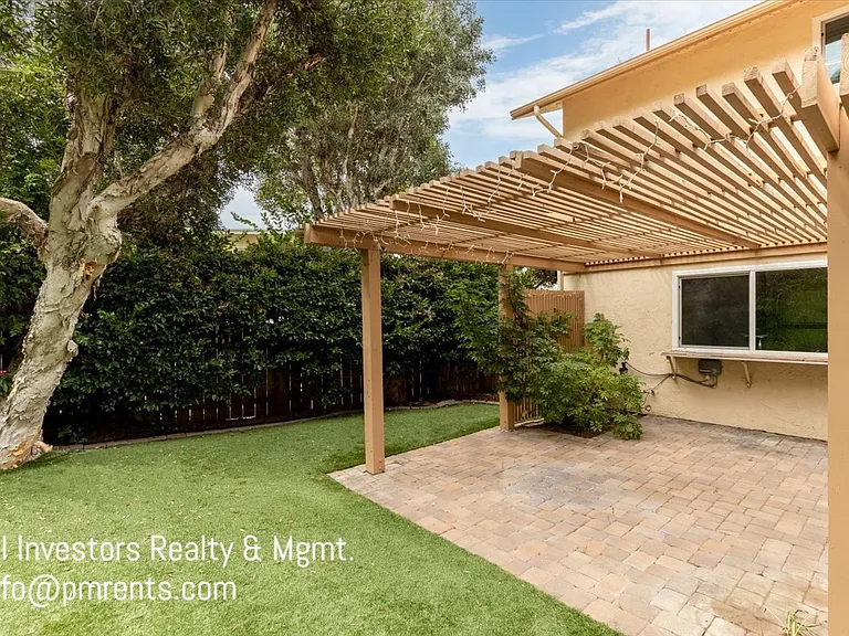 4219 Avati Dr — Photo 25