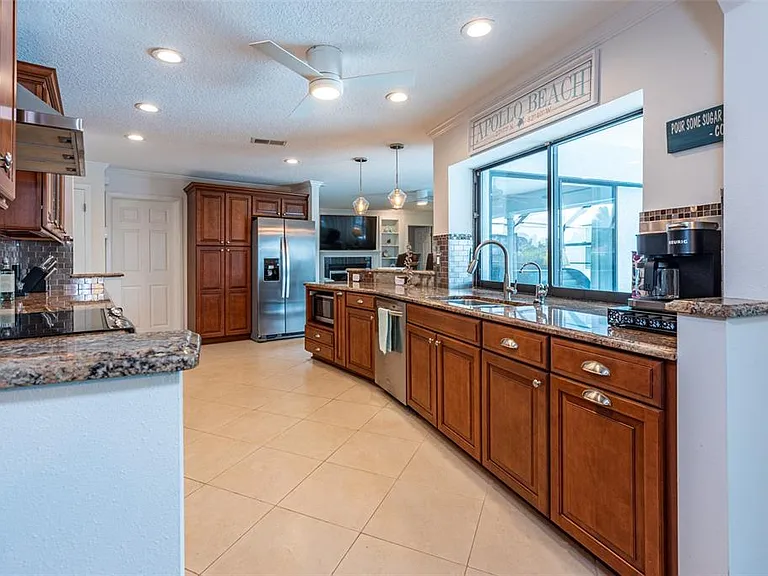 910 Chipaway Dr — Photo 10
