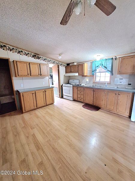 3rd image of 15 Baldwin Corners Road