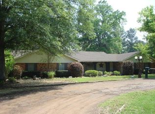 902 E Tuttle Rd, White Oak, TX 75693