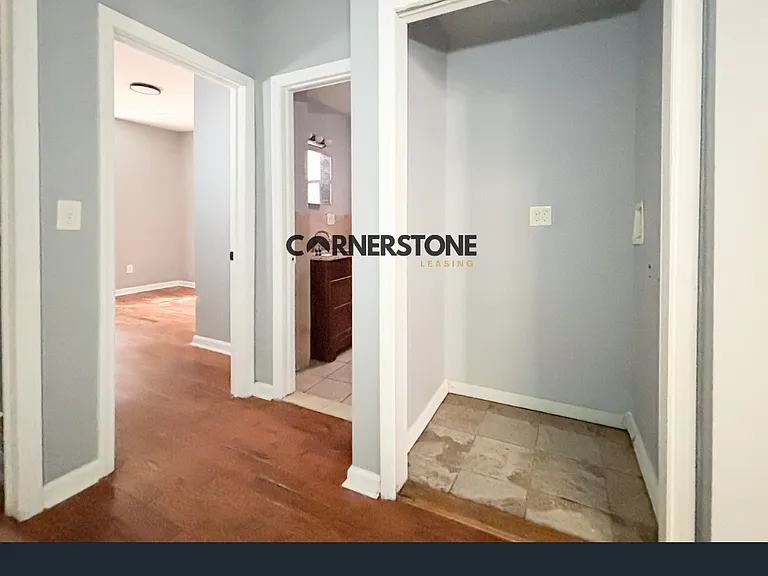 39 Seymour Ave — Photo 10