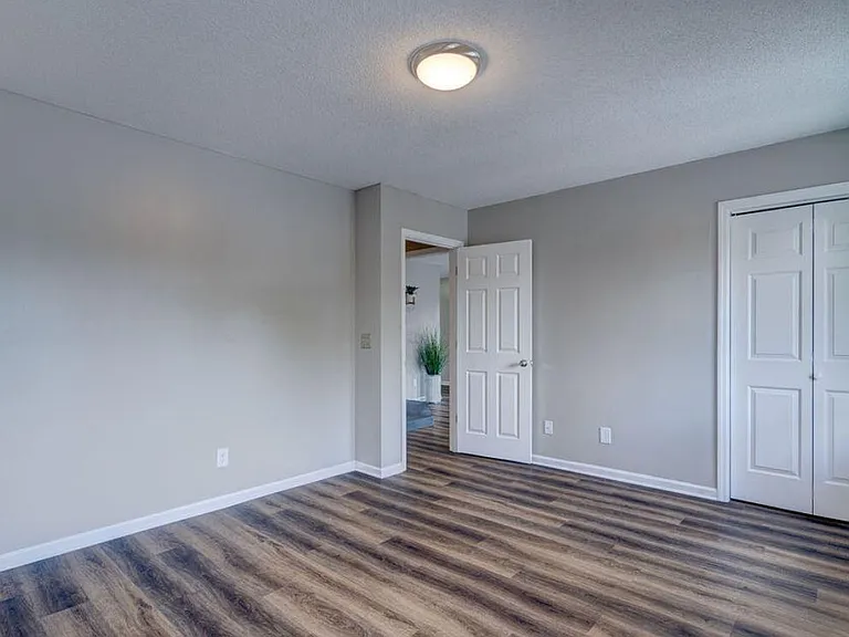 4155 Spirea Dr #D — Photo 10