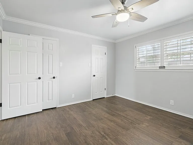 2404 Goddard Ct — Photo 22