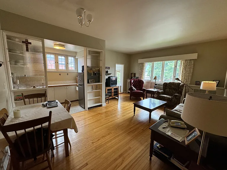 322 Frank St #205 — Photo 10