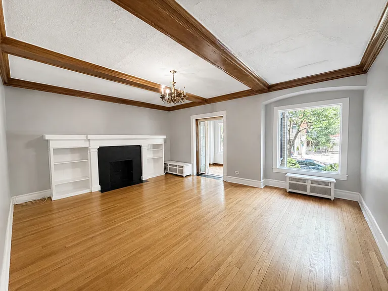 4149 N Sheridan Rd #1 — Photo 2