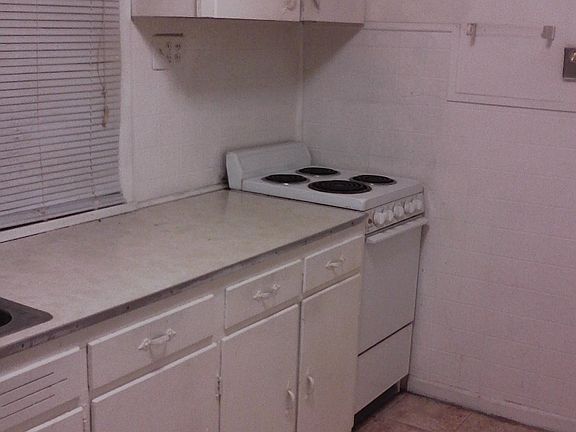 4th image of 38 Burdick Ave APT 3