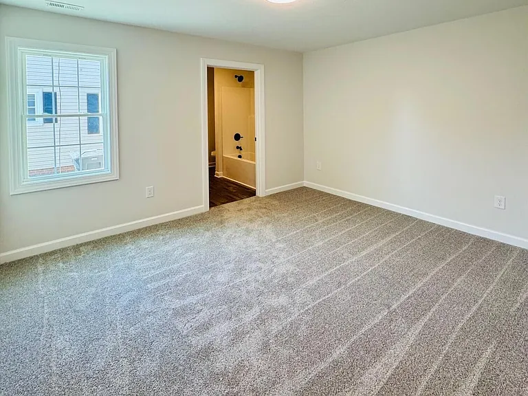 205 Simpson St — Photo 18