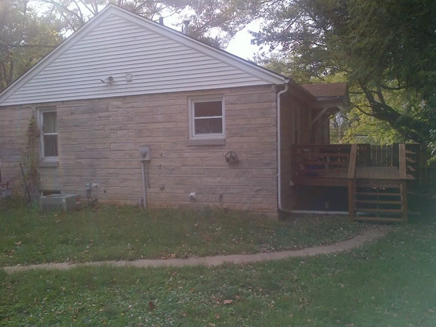 4 BED/2 BA Home close to Assembly Hall! — Photo 3