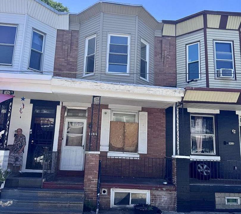 1st image of 1934 E Thayer St