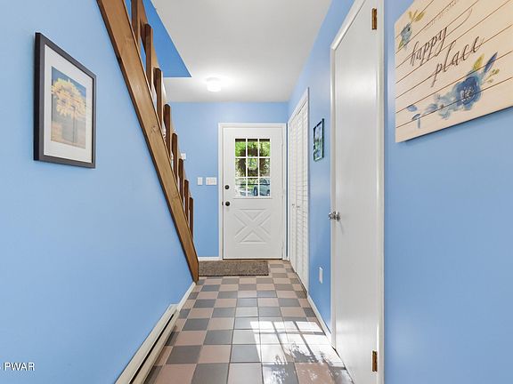 5th image of 132 Spruce Lake Dr