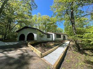 18 Hillside View Rd, Mahopac, NY 10541