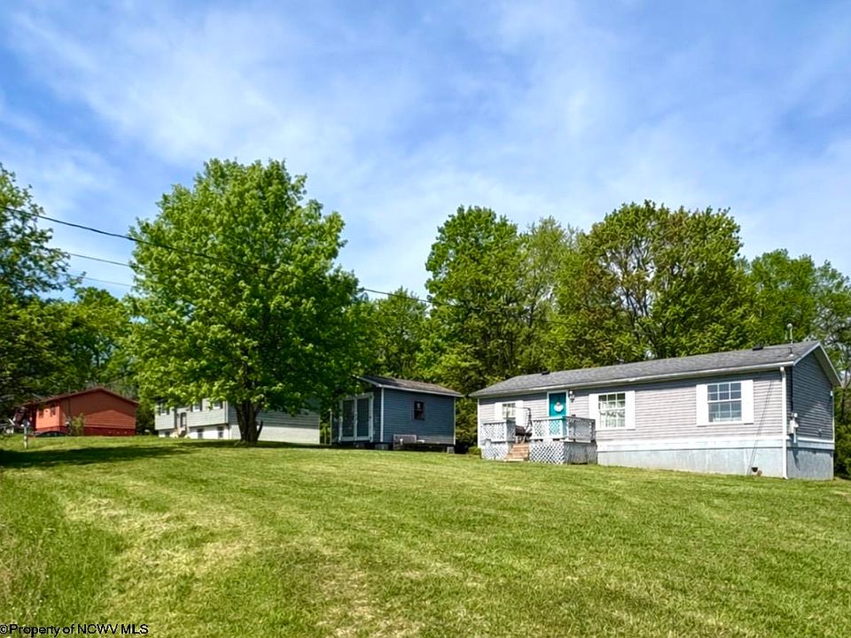 1st image of 462 Spring Hills Rd