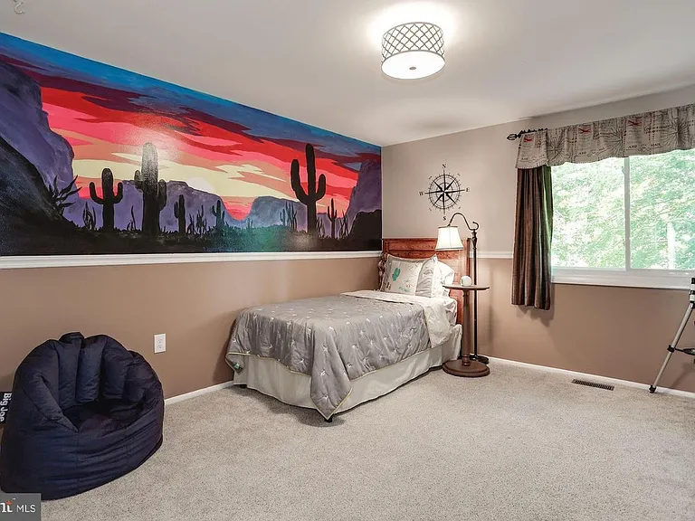 232 Willow Ter — Photo 14