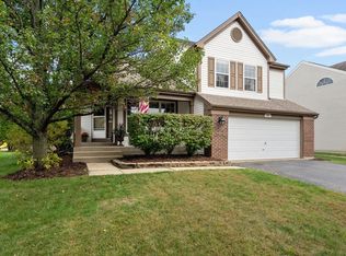 717 Sierra Pl, Gurnee, IL 60031