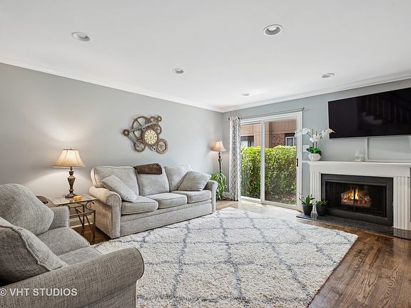 3rd image of 1242 Croydon Ct