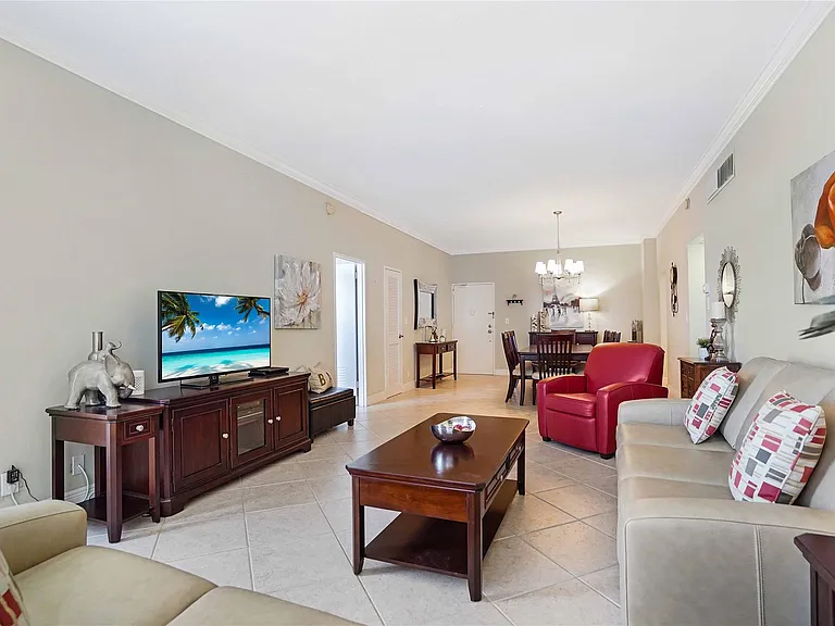 4250 Galt Ocean Dr #PHB — Photo 2