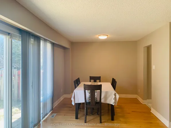 99 Hawkshead Cres, Toronto, ON M1W 2Z4