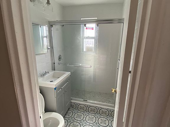 5th image of 2917 Milton Pl #1