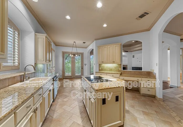 131 Westcourt Ln — Photo 17