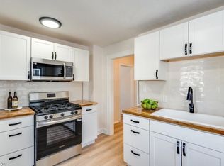 1068 Elbon Rd, Cleveland Heights, OH 44121