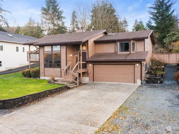 1712 106th Avenue Ct E, Edgewood, WA 98372