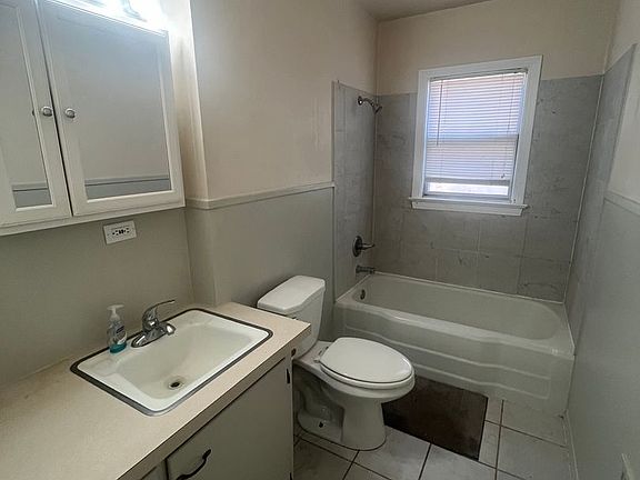 5th image of 2818 35th St