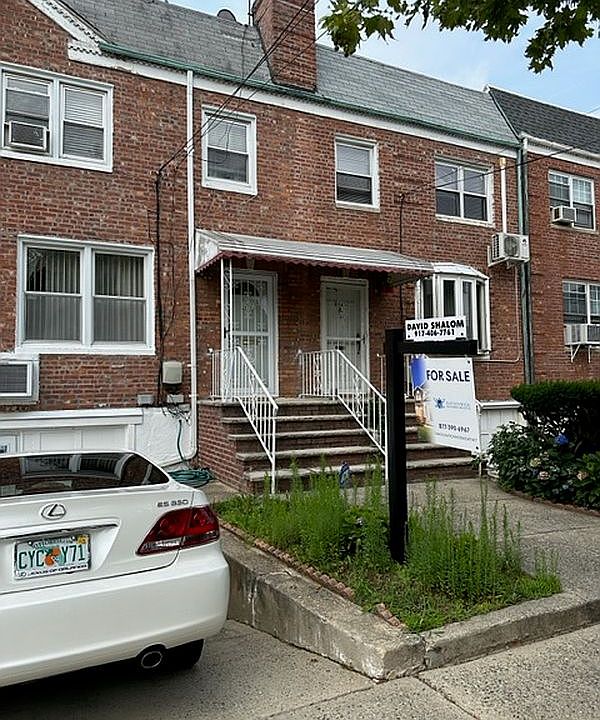 1st image of 8944 220th St