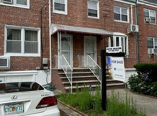 8944 220th St, Queens Village, NY