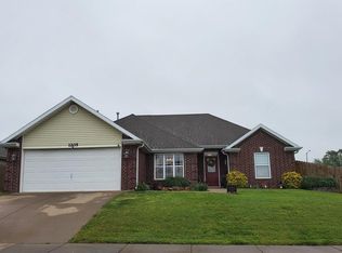 1205 E Jim McVay, Siloam Springs, AR 72761